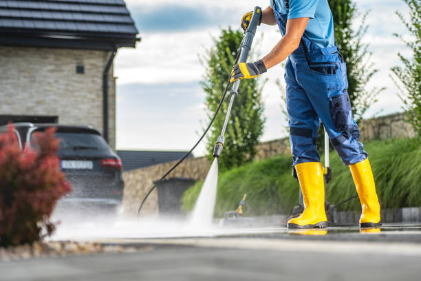 Best Building Exterior Pressure Washing in Shorewood, WI